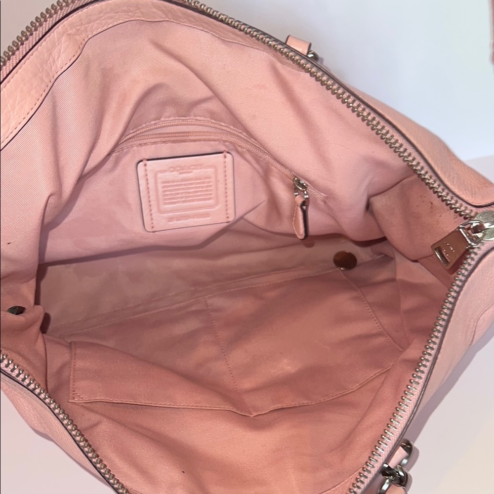 COACH EDIE SATCHEL  PINK BLUSH PEBBLED LEATHER - Picture 4 of 11